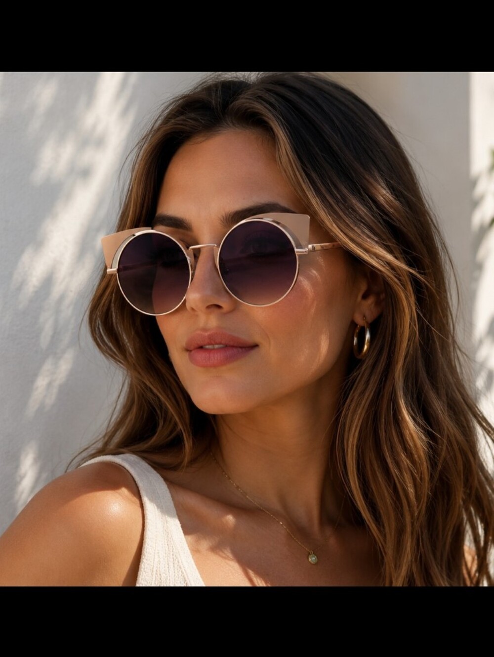 Round Rose Gold Women's Sunglasses with Gradient Lenses - Picture 2 of 2